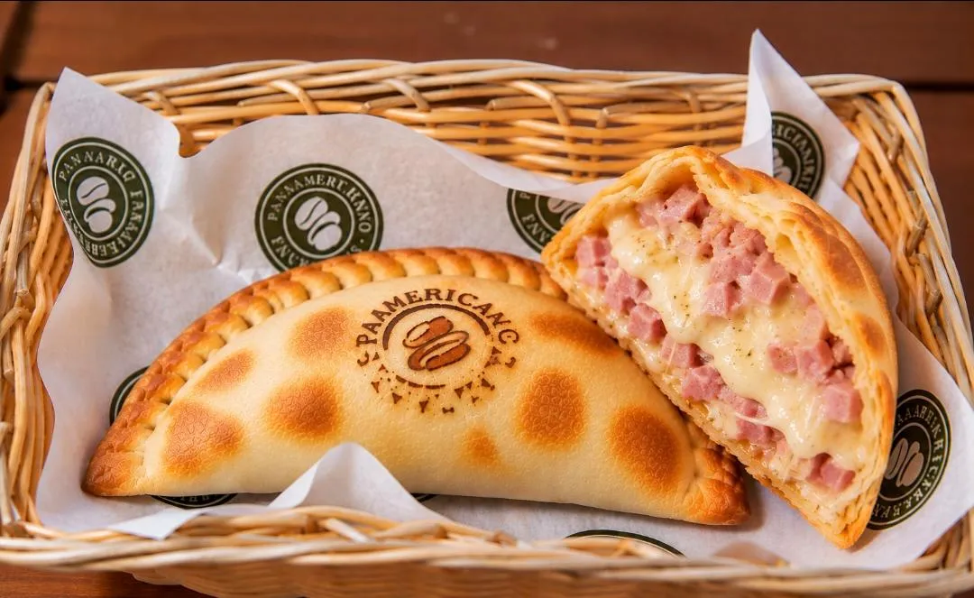 Empanada Ham & Cheese